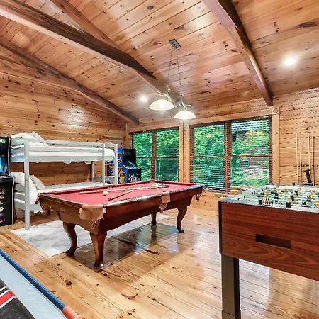 Stay And Play At The Ryland: Private Game Room & Community Pool Retreat